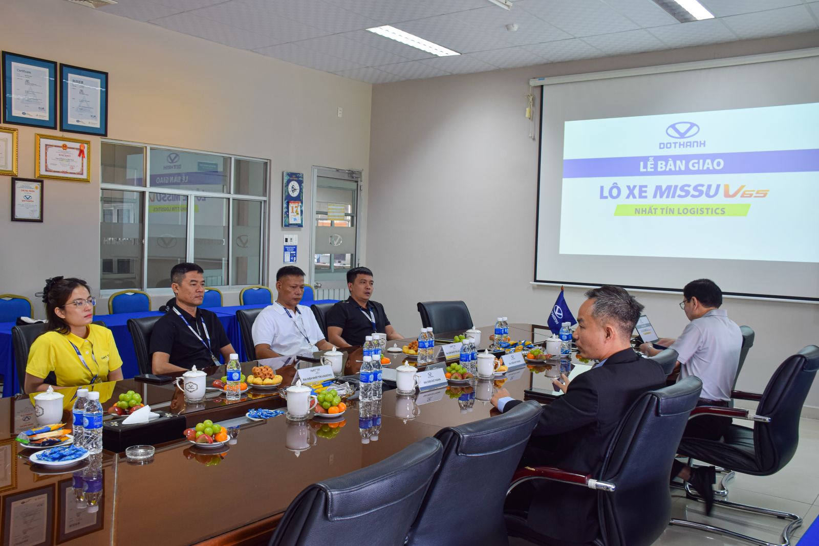 DOTHANH AUTO bàn giao lô xe van MISSU cho Nhất Tín Logistics | DOTHANH MISSU V65