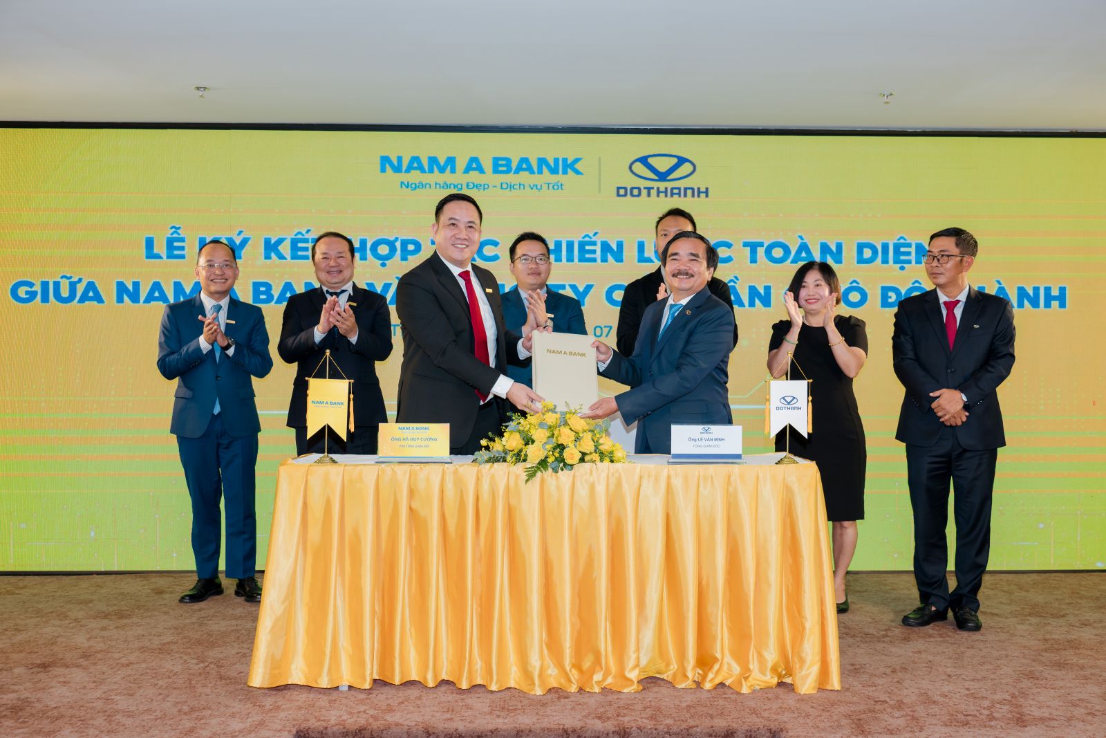 Lễ ký kết hợp tác chiến lược toàn diện giữa Dothanh Auto và Nam A Bank