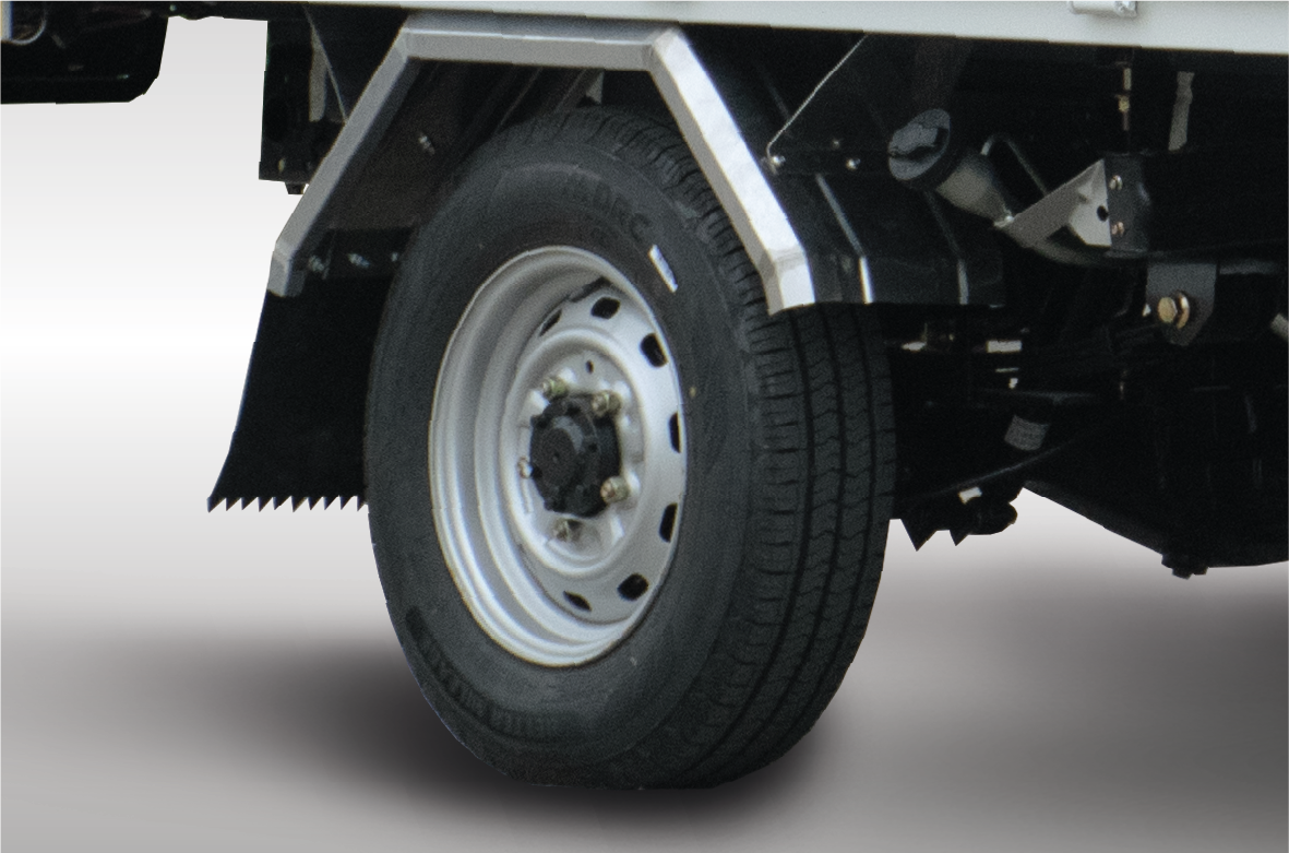 Cầu sau trang bị bánh đơn, có vè inox chắn bùn