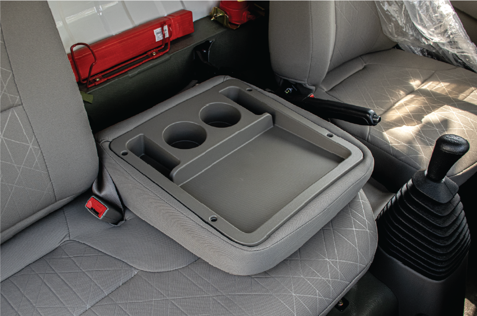 Ghế giữa gập thành khay đựng nước và tài liệu